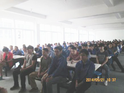 2014年6月19日，紀(jì)龍電器管理升級(jí)誓師大會(huì)召開