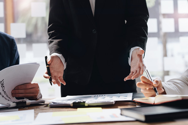 年度經(jīng)營(yíng)計(jì)劃與戰(zhàn)略規(guī)劃：相輔相成，共同發(fā)展