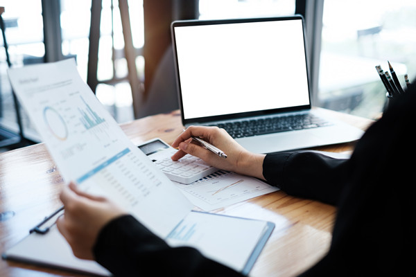 預(yù)算調(diào)整：根據(jù)實(shí)際情況，靈活調(diào)整預(yù)算