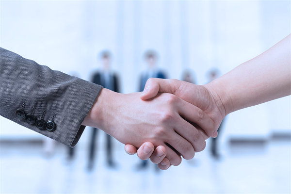 掌握戰(zhàn)略情報(bào)分析能力，應(yīng)對復(fù)雜的市場環(huán)境