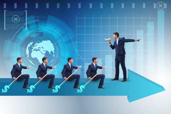 集團(tuán)管控創(chuàng)新實踐，引領(lǐng)行業(yè)發(fā)展趨勢與變革