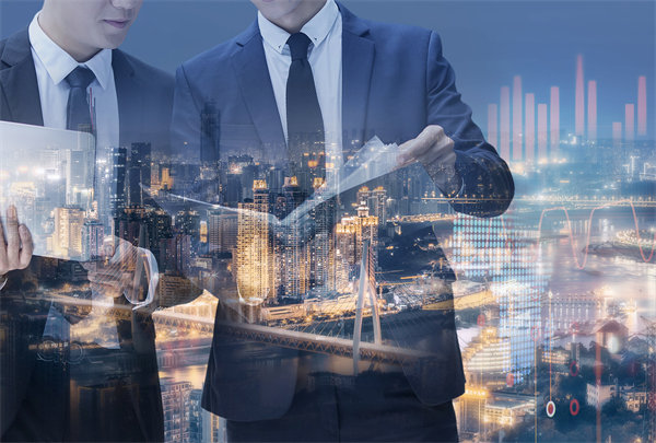 立足企業(yè)實際，制定可行經(jīng)營計劃，確保企業(yè)穩(wěn)健前行