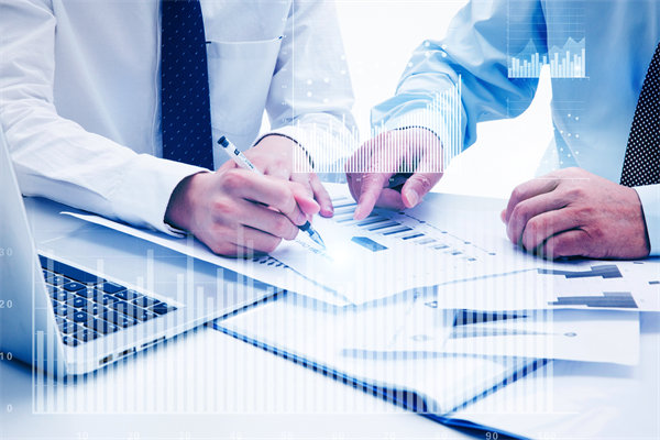 大數(shù)據(jù)驅(qū)動(dòng)，集團(tuán)如何優(yōu)化資源配置與決策？