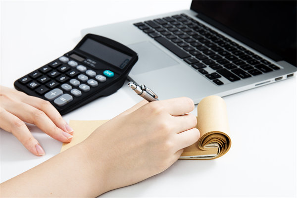 如何運(yùn)用數(shù)字化工具提升預(yù)算管理效率與透明度？