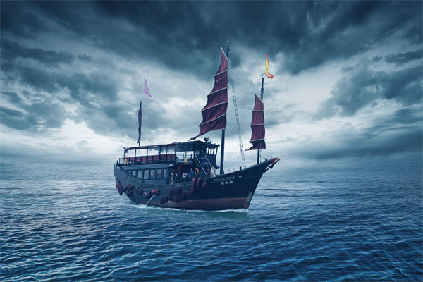 在全球化競(jìng)爭(zhēng)中，企業(yè)如何制定有效的戰(zhàn)略管理策略？