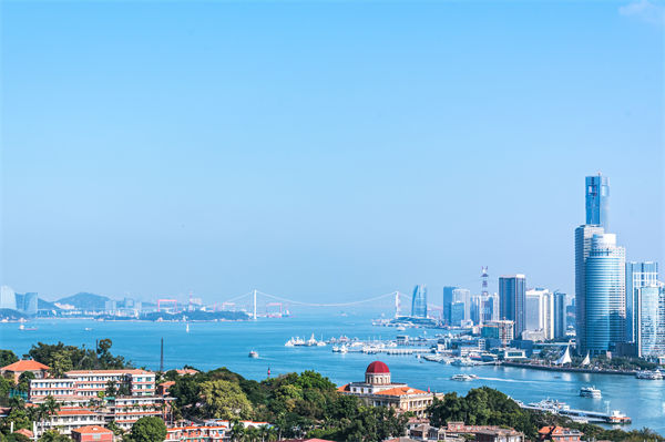 廈門營(yíng)銷咨詢公司如何為企業(yè)定制精準(zhǔn)營(yíng)銷策略？