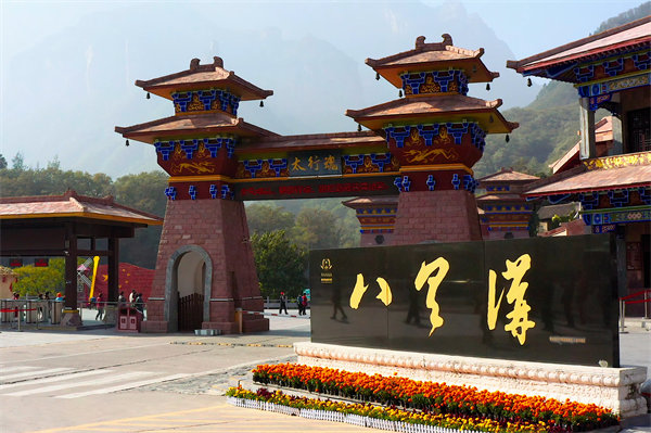 企業(yè)深陷瓶頸期，發(fā)展舉步維艱，新鄉(xiāng)戰(zhàn)略咨詢公司如何破局？