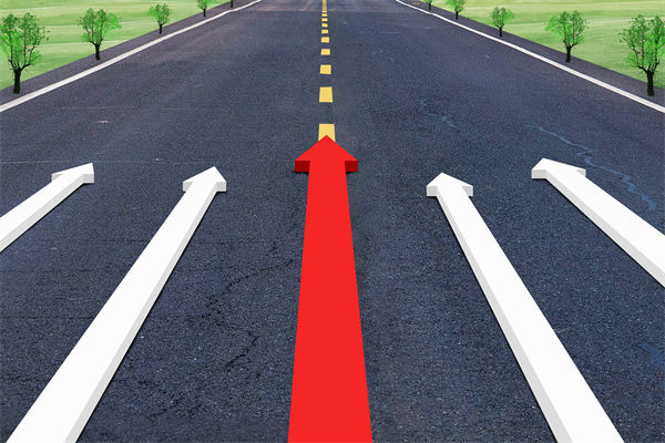 市場(chǎng)競(jìng)爭(zhēng)白熱化，企業(yè)戰(zhàn)略管理如何構(gòu)建差異化優(yōu)勢(shì)？