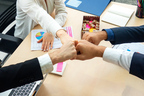 績(jī)效管理：哪個(gè)績(jī)效管理咨詢(xún)公司效果最好，能搭建高效考核激勵(lì)體系？